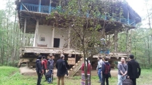 بازدید دانشجویان رشته معماری از موزه میراث روستایی گیلان 3