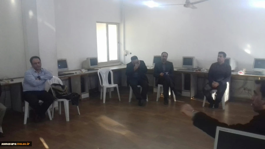 برگزاری جلسه هماهنگی گروه کامپیوتر در کارگاه کامپیوتر 6