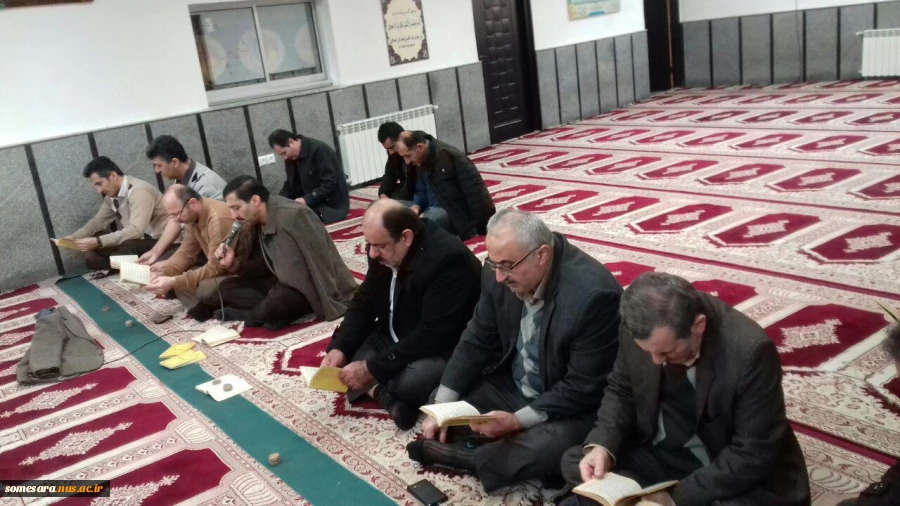 برگزاری مراسم پر فیض زیارت عاشورا

 4