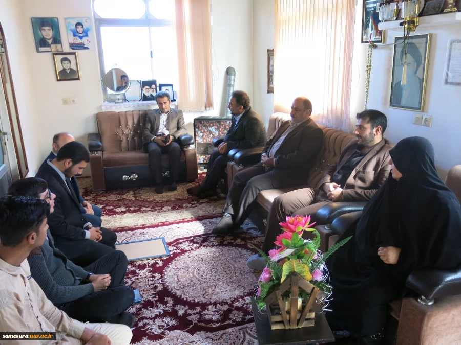 دیدار با خانواده شهید حمید عظیمی به مناسبت هفته بسیج 5