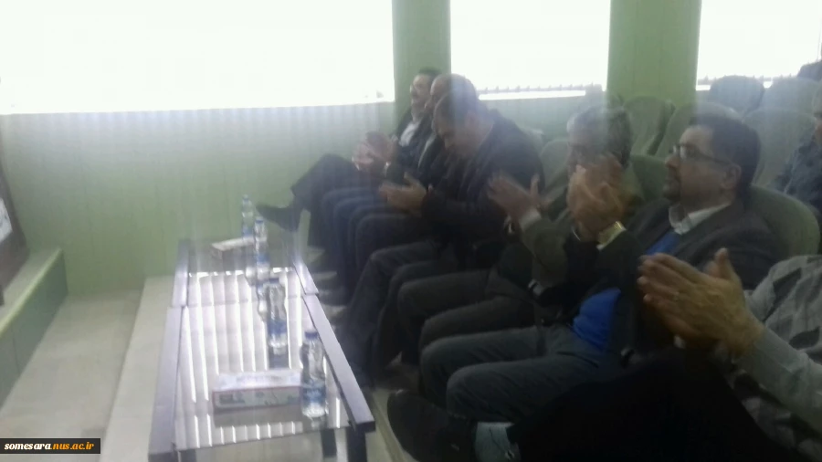 جلسه نقد و بررسی کتاب به مناسبت دهه فجر  2