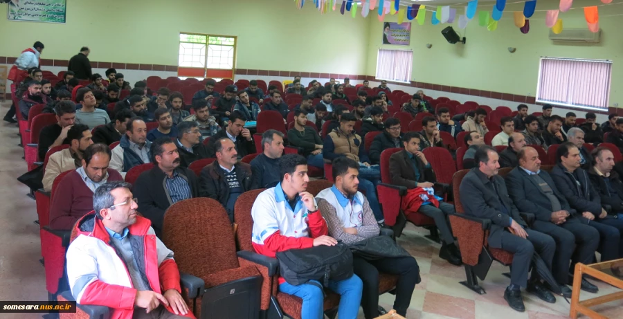 برگزاری کلاس توجیهی پیشگیری های کم هزینه و  نحوه مهار کردن بیماری آنفلوآنزا در دانشکده فنی و حرفه ای صومعه سرا 4