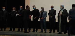 مراسم تقدیر از کارمندان نمونه ادارات شهرستان صومعه سرا و کارمندان نمونه دانشکده فنی و حرفه ای صومعه سرا در روز کارمند طی مراسمی در سالن فارابی اداره ارشاد و تبلیغات اسلامی شهرستان صومعه سرا 4