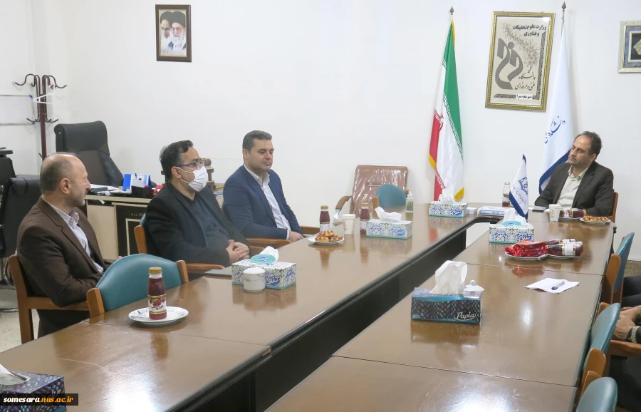 بازدید شهردار و رییس اداره برق از دانشکده 2