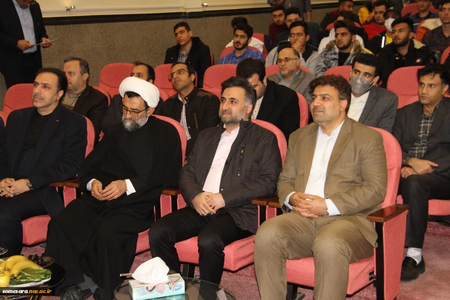 با حضور معاون رییس جمهور صورت گرفت:
برگزاری مراسم گرامیداشت روز دانشجو در دانشگاه فنی و حرفه ای 4